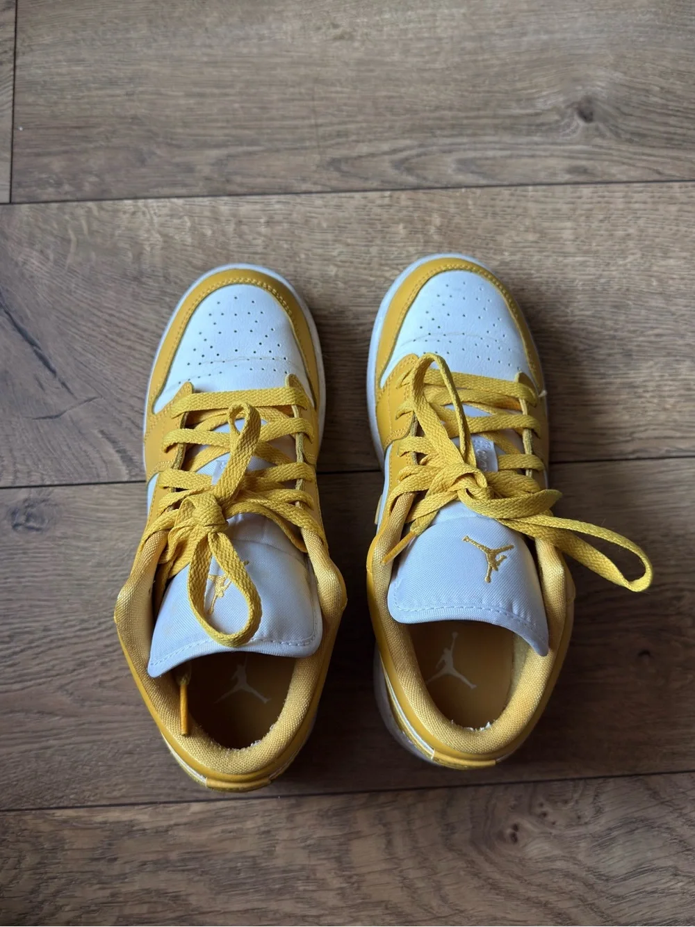 Nike classic low
